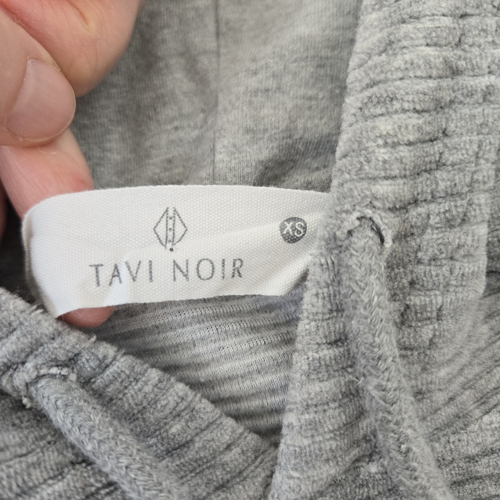 Tavi Noir Semi Cropped Hoodie Womens XS Gray Ribbed Velvet Lounge Athleisure - Picture 10 of 16